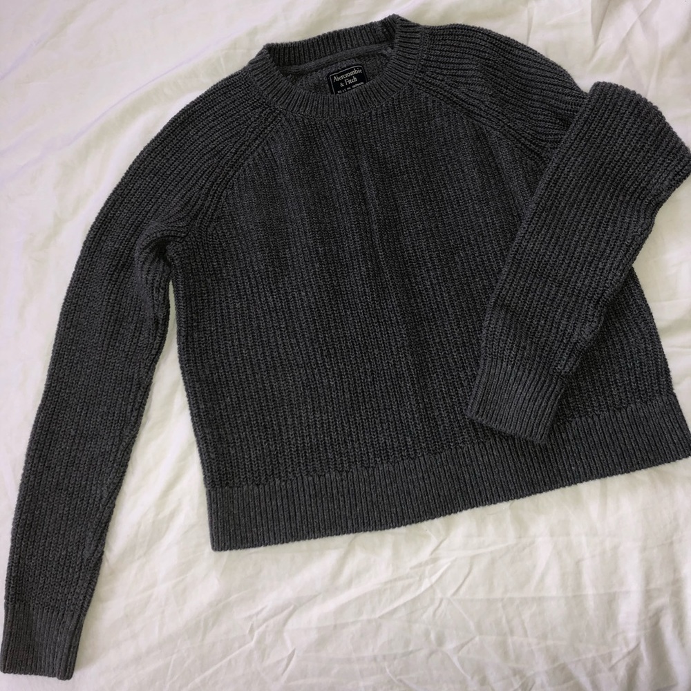 || ABERCROMBIE COMFY SWEATER ||